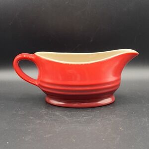 Le Creuset Ombre Red Gravy Boat Stoneware 7-1
